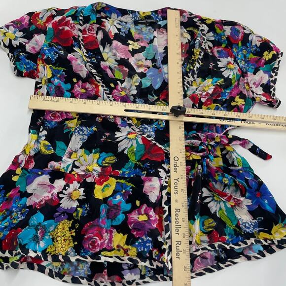 Nanette Lepore Shirt Womens 6 Black Multicolor Floral Boquet Wrap Top - Picture 8 of 13